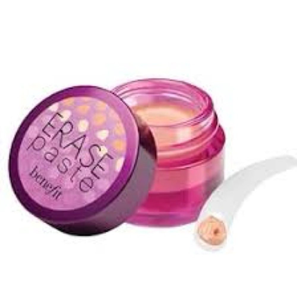 DISCONTINUED NEW BENEFIT COSMETICS
Erase Paste Concealer - No 3 Deep